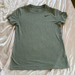 Nike dri-fit grey t-shirt